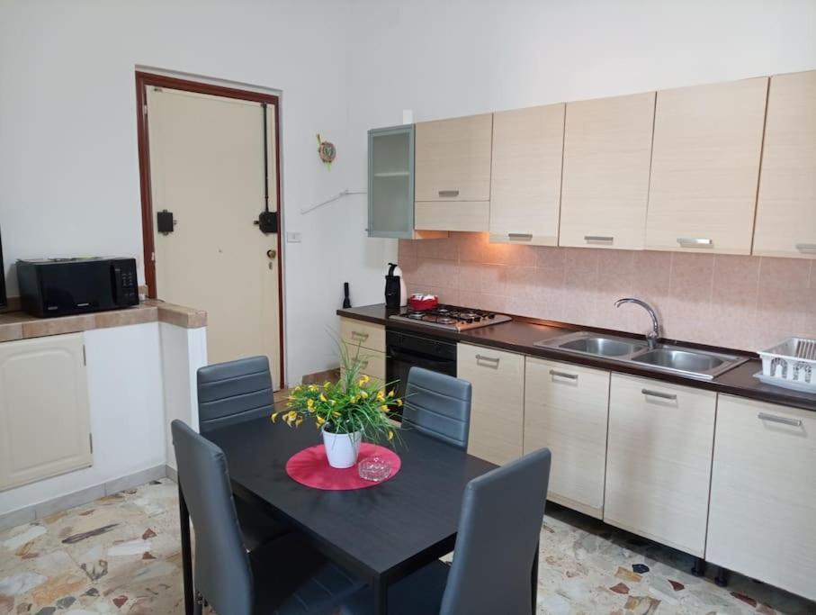 Stairway To Etna 1 Apartment คาตาเนีย ภายนอก รูปภาพ
