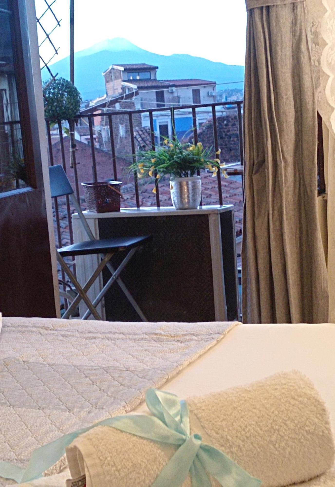 Stairway To Etna 1 Apartment คาตาเนีย ภายนอก รูปภาพ